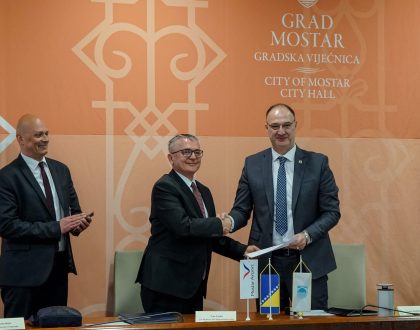 HIFA-OIL potpisala ugovor o snabdjevanju aviokompanija na Aerodromu Mostar