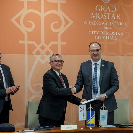 HIFA-OIL potpisala ugovor o snabdjevanju aviokompanija na Aerodromu Mostar